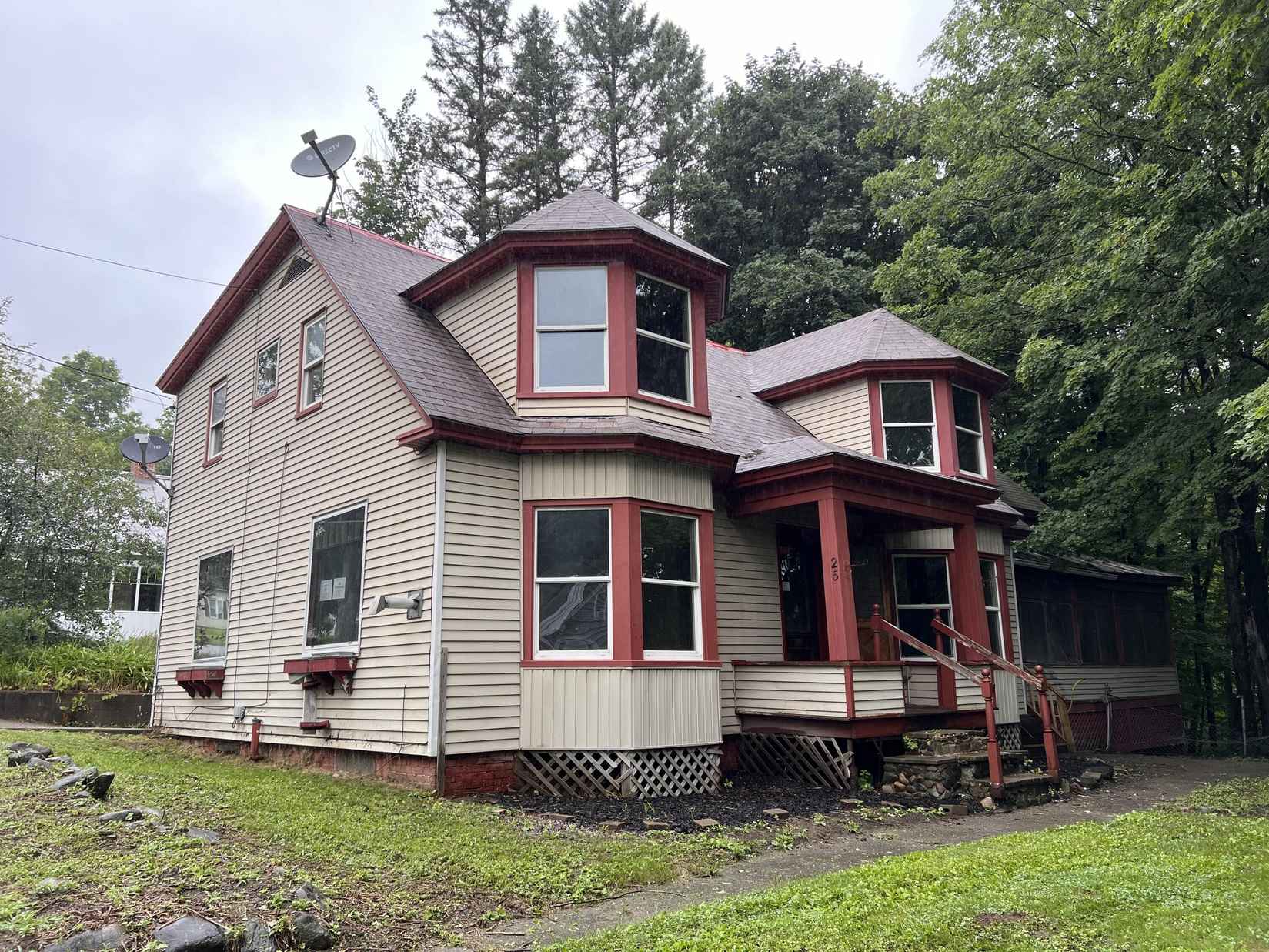 25 High St  