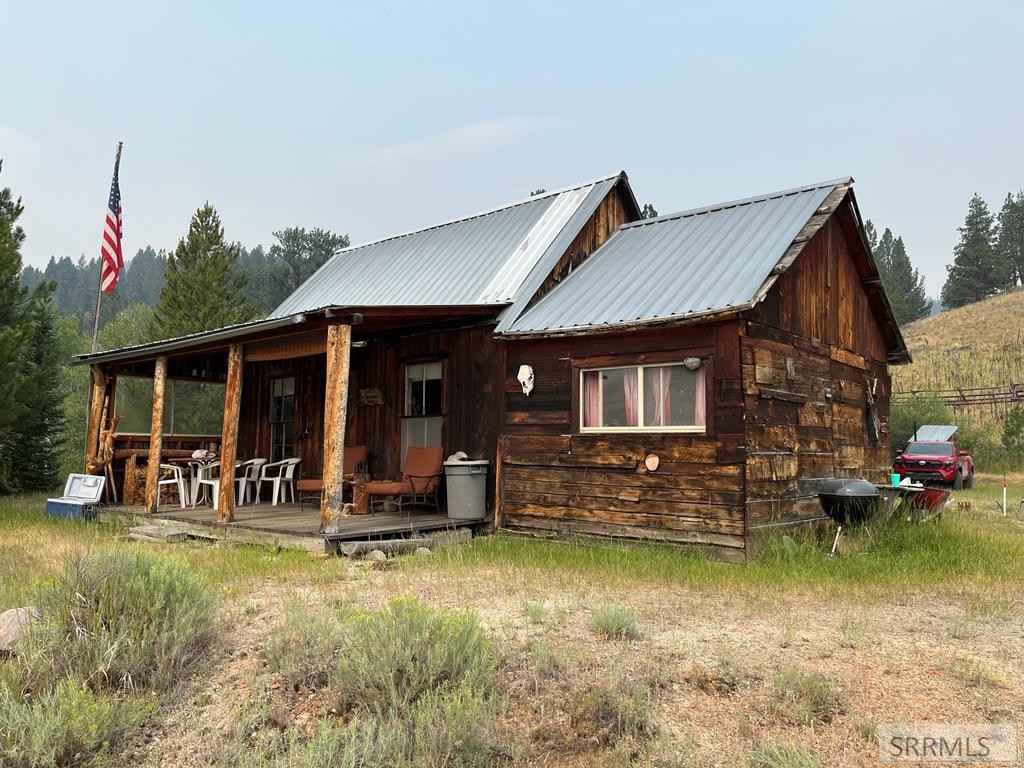 3243 Panther Crk Rd  