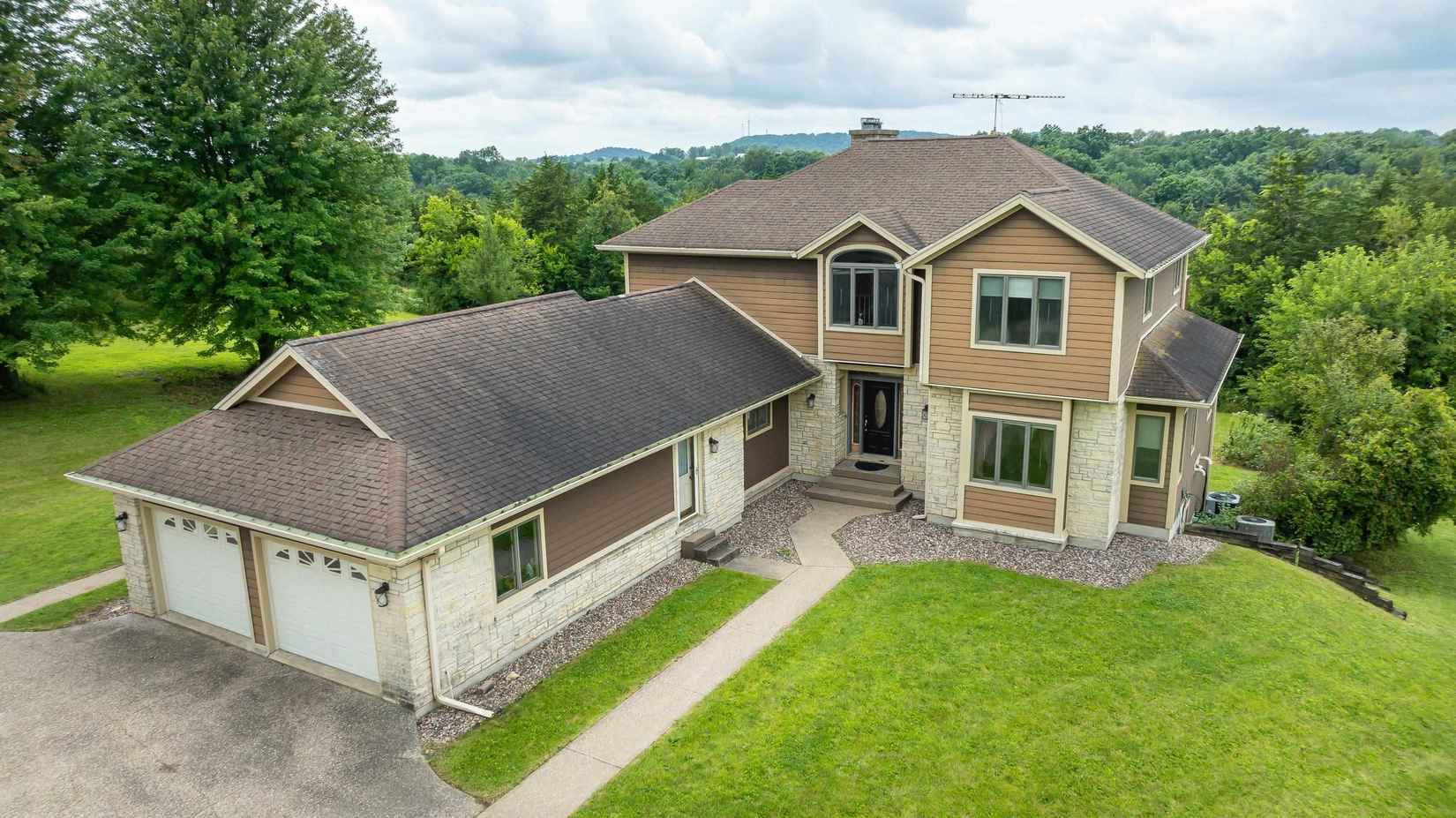 246 Thunder Bay  