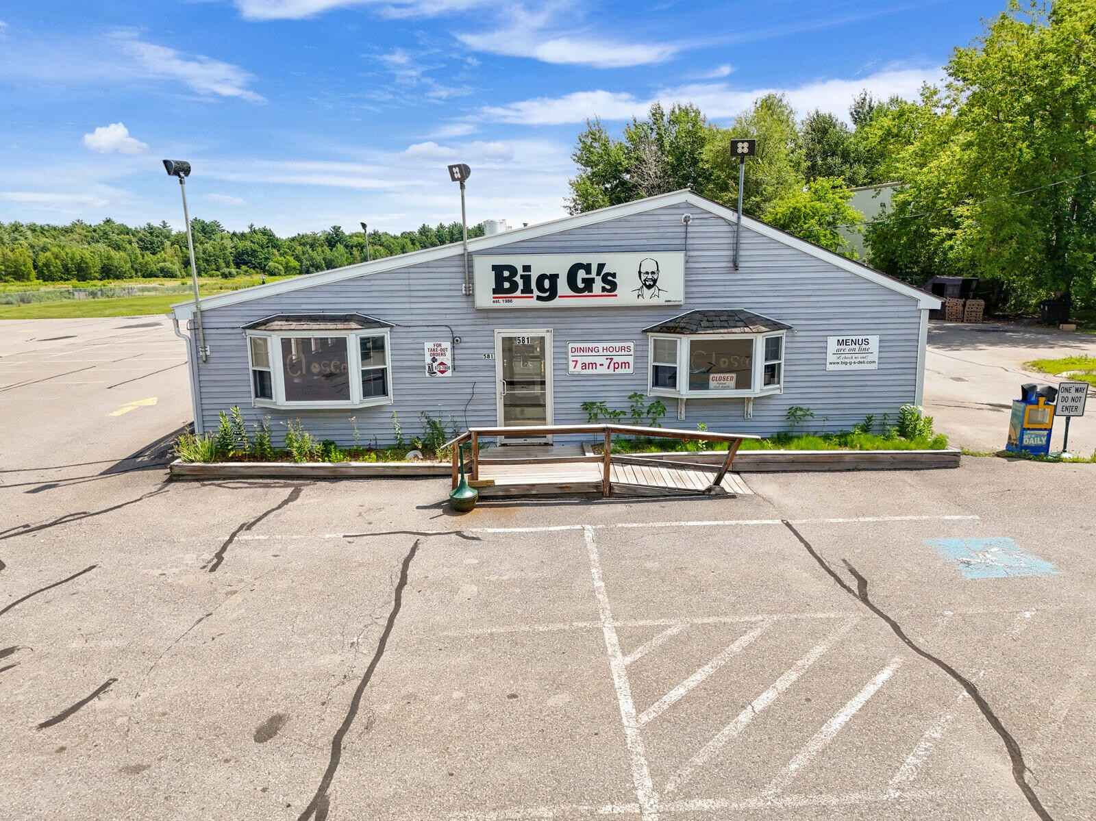 581 Benton Ave  