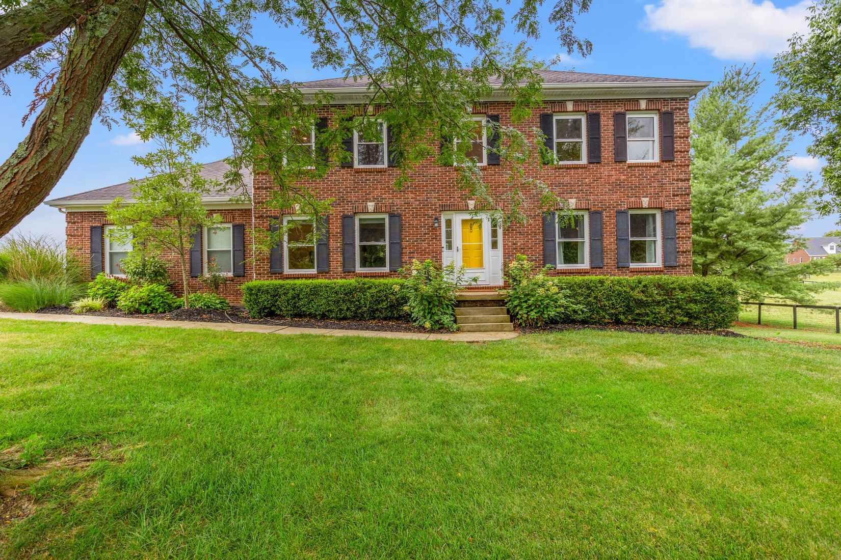 1424 Grissom Ln  
