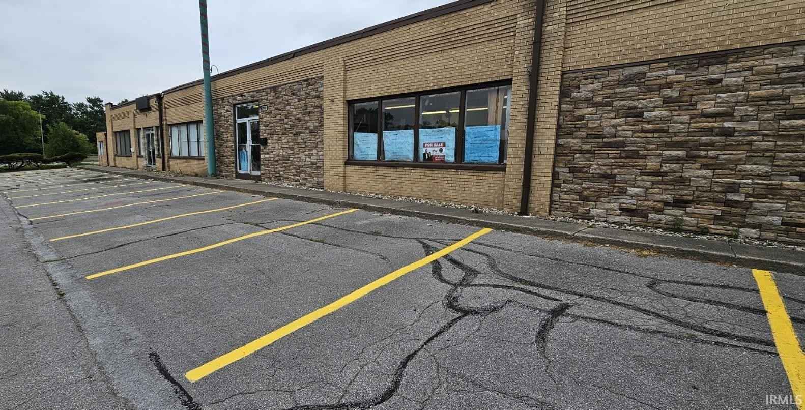 1906-1908 Bluffton Rd  