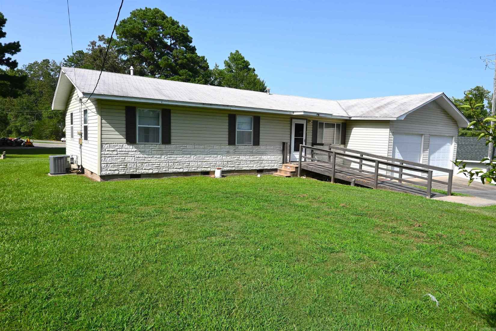 222 E Mockingbird Ln  