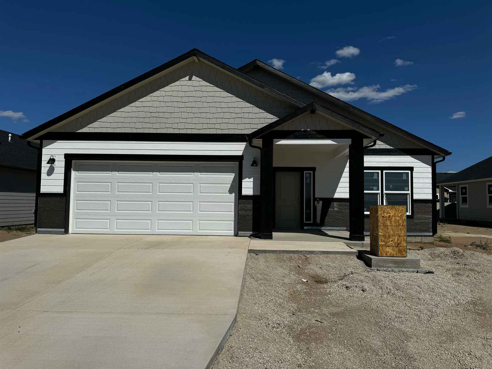 1226 N High Desert Dr  