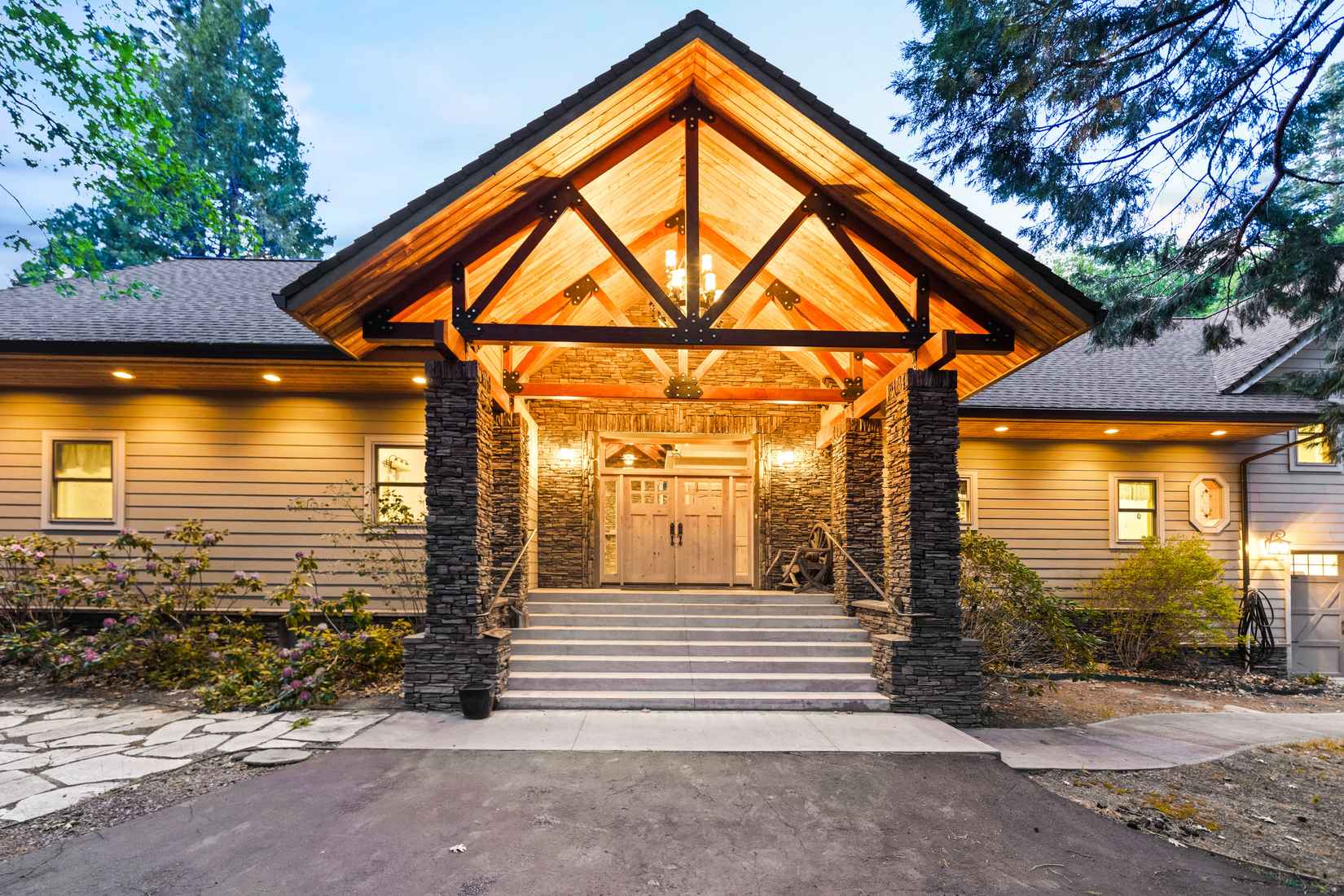 707 Quail Ct  