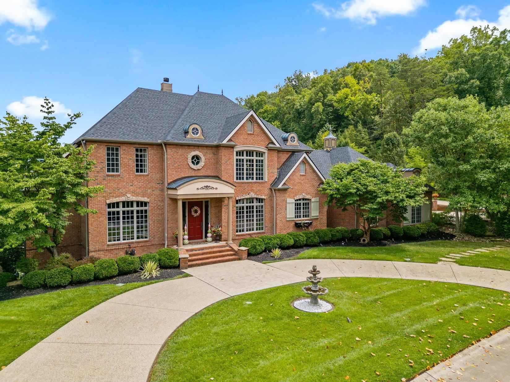 301 Turnberry Pointe  