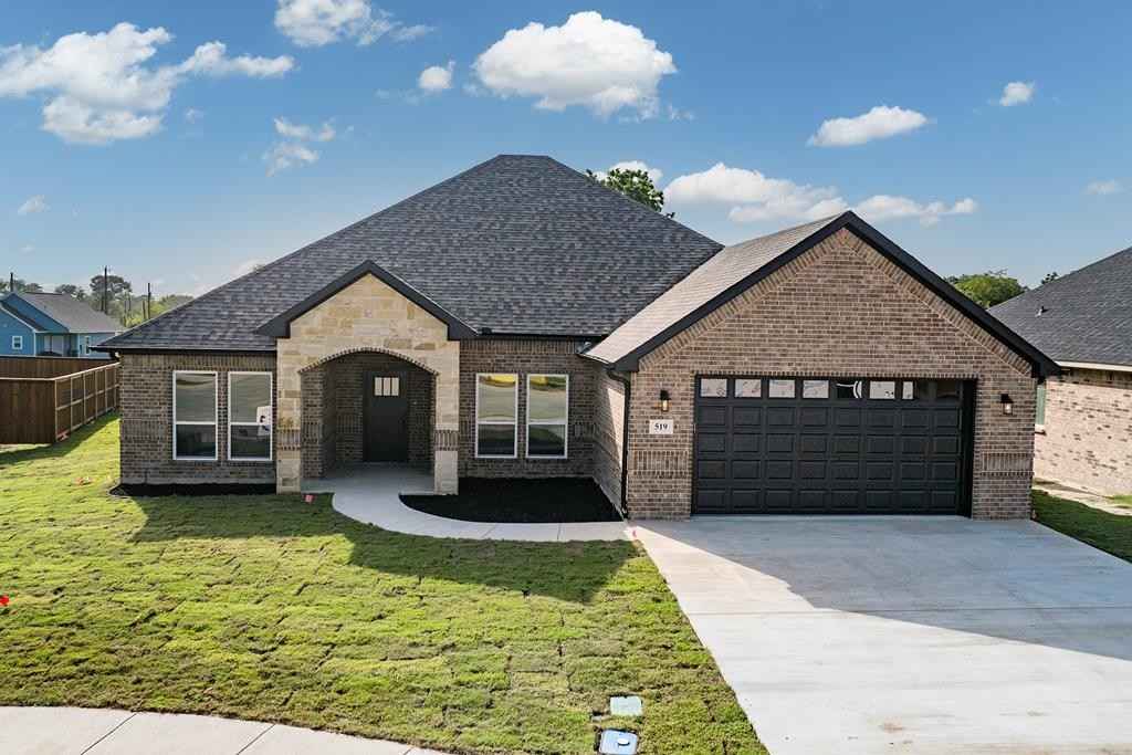 519 Limestone Cir  