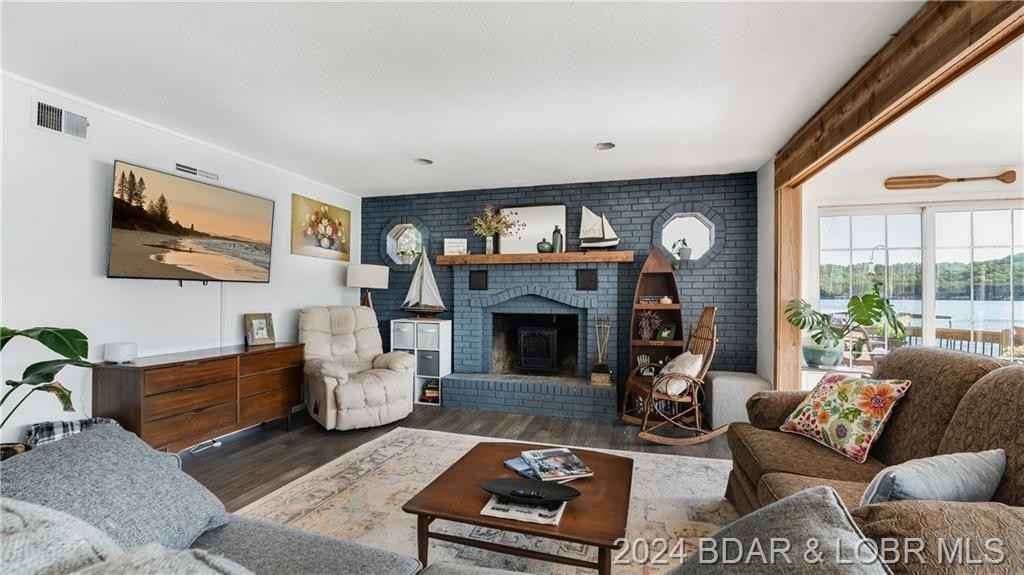 15251/15253 Fleener Dr  