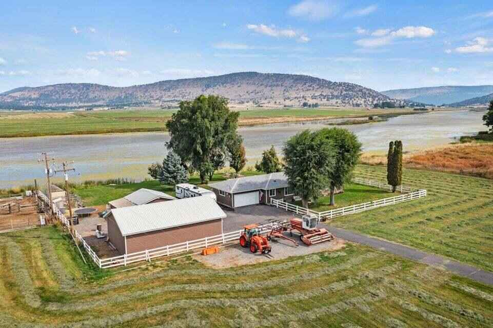 10773 Crystal Spgs Rd  