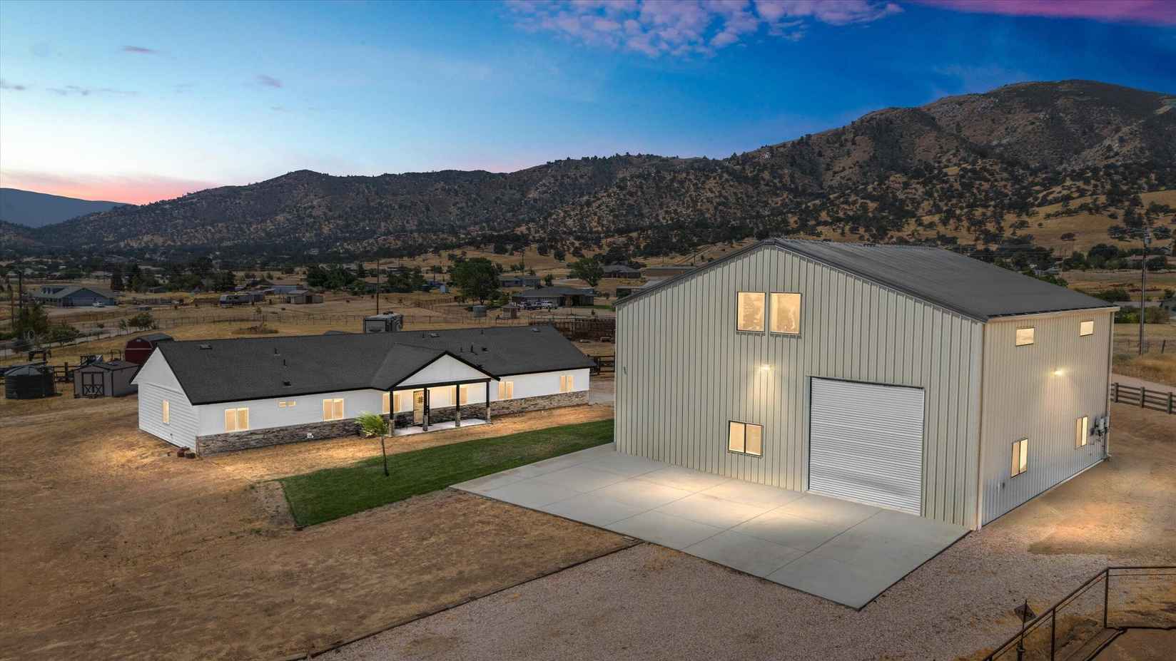 21736 Pinon Cyn Rd  
