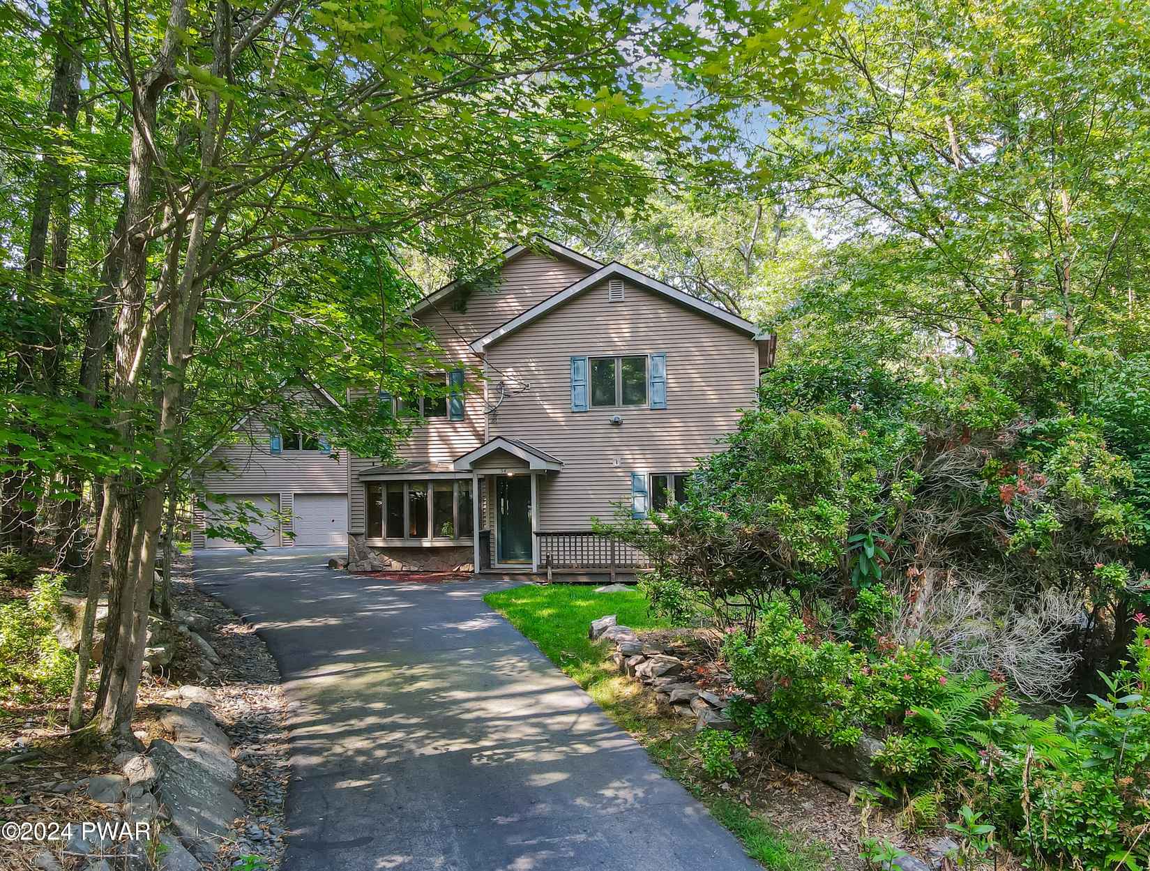 54 Cove Pt Cir  