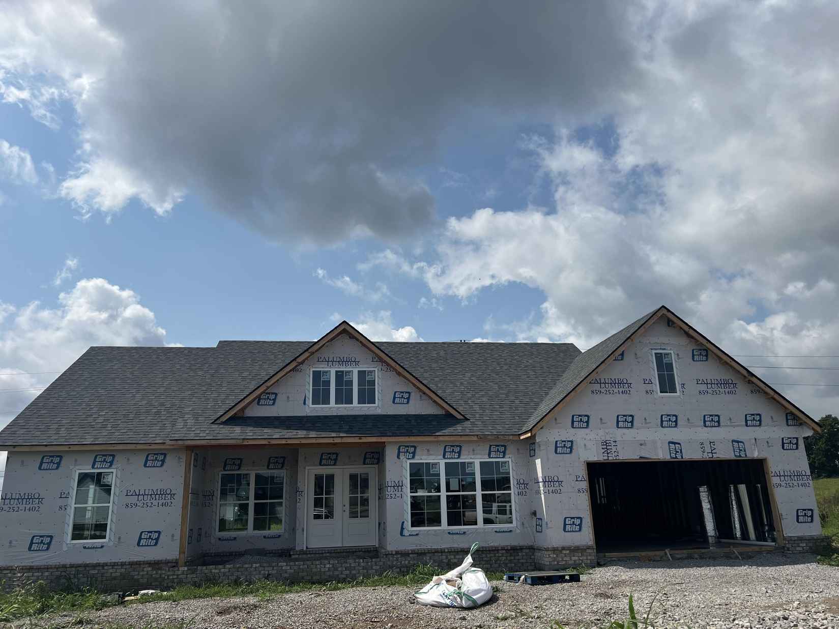 127 Clayber Dr  