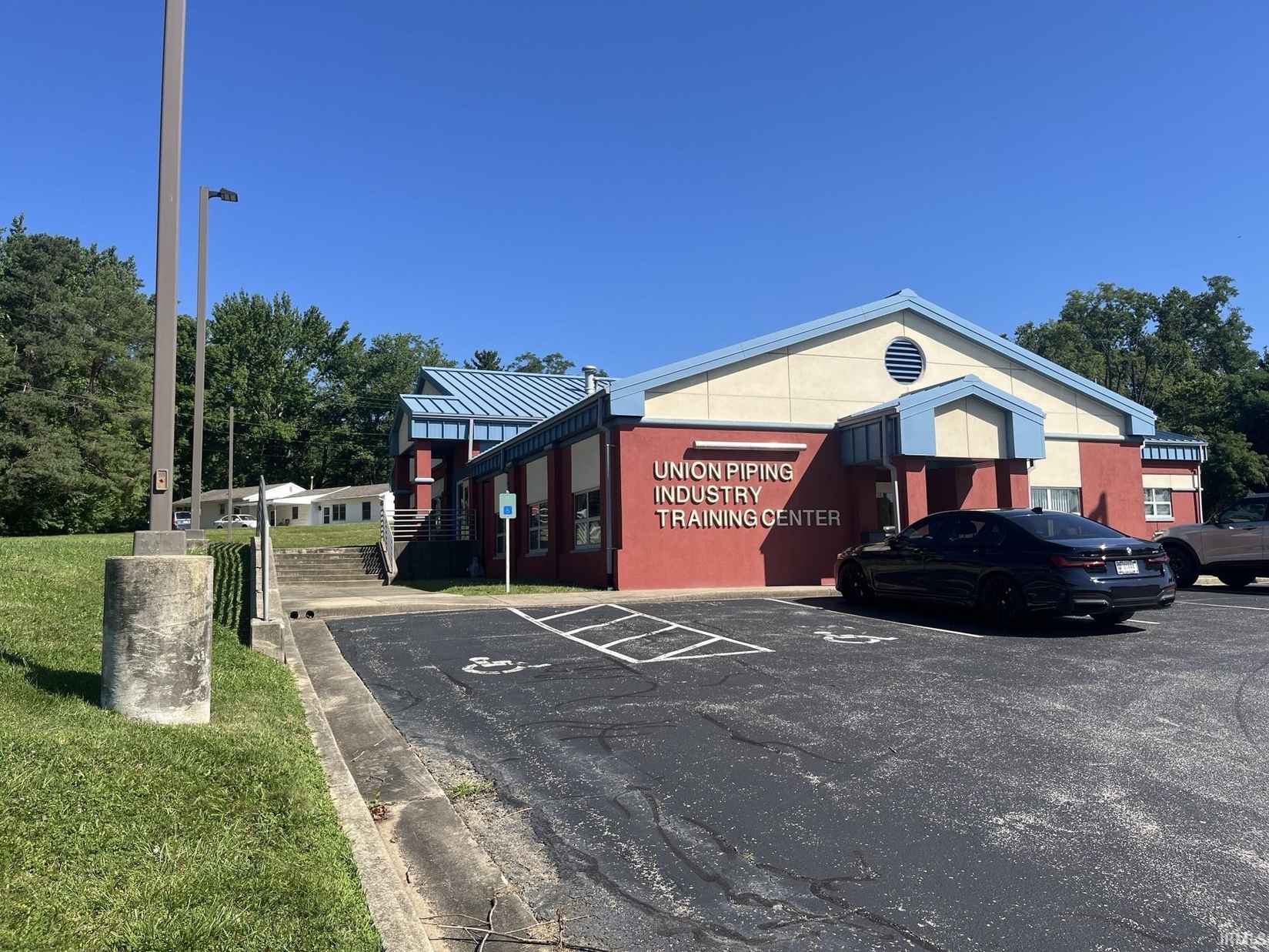 1650 W Bloomfield Rd  