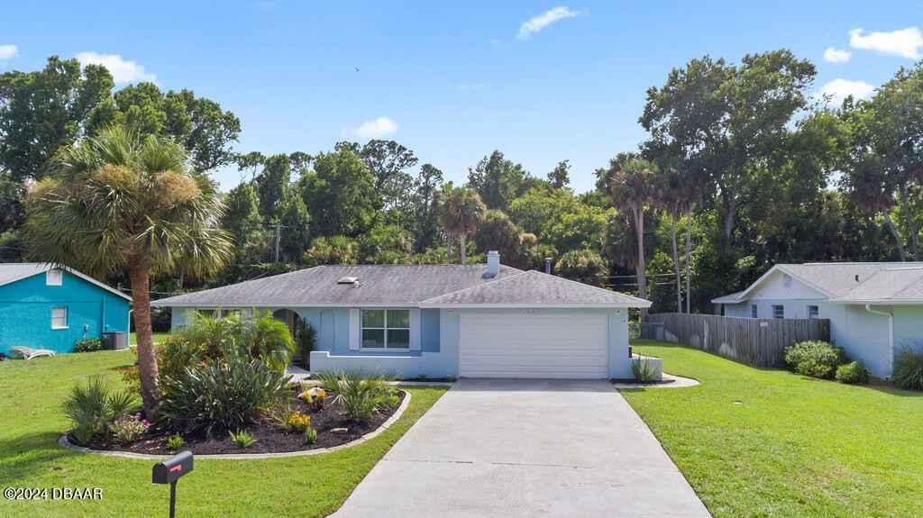 806 Lindenwood Cir W  