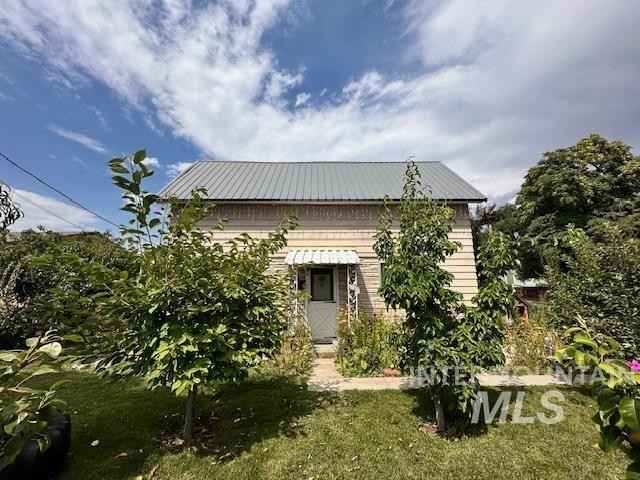 1009 6th Ave South  