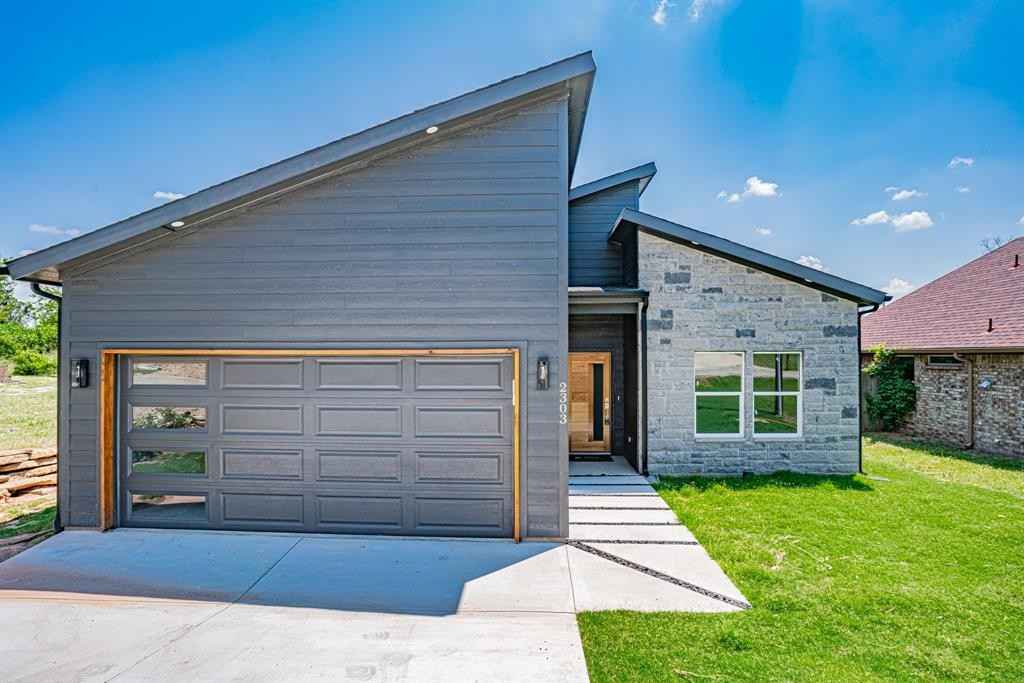 2303 Centaurus Way  