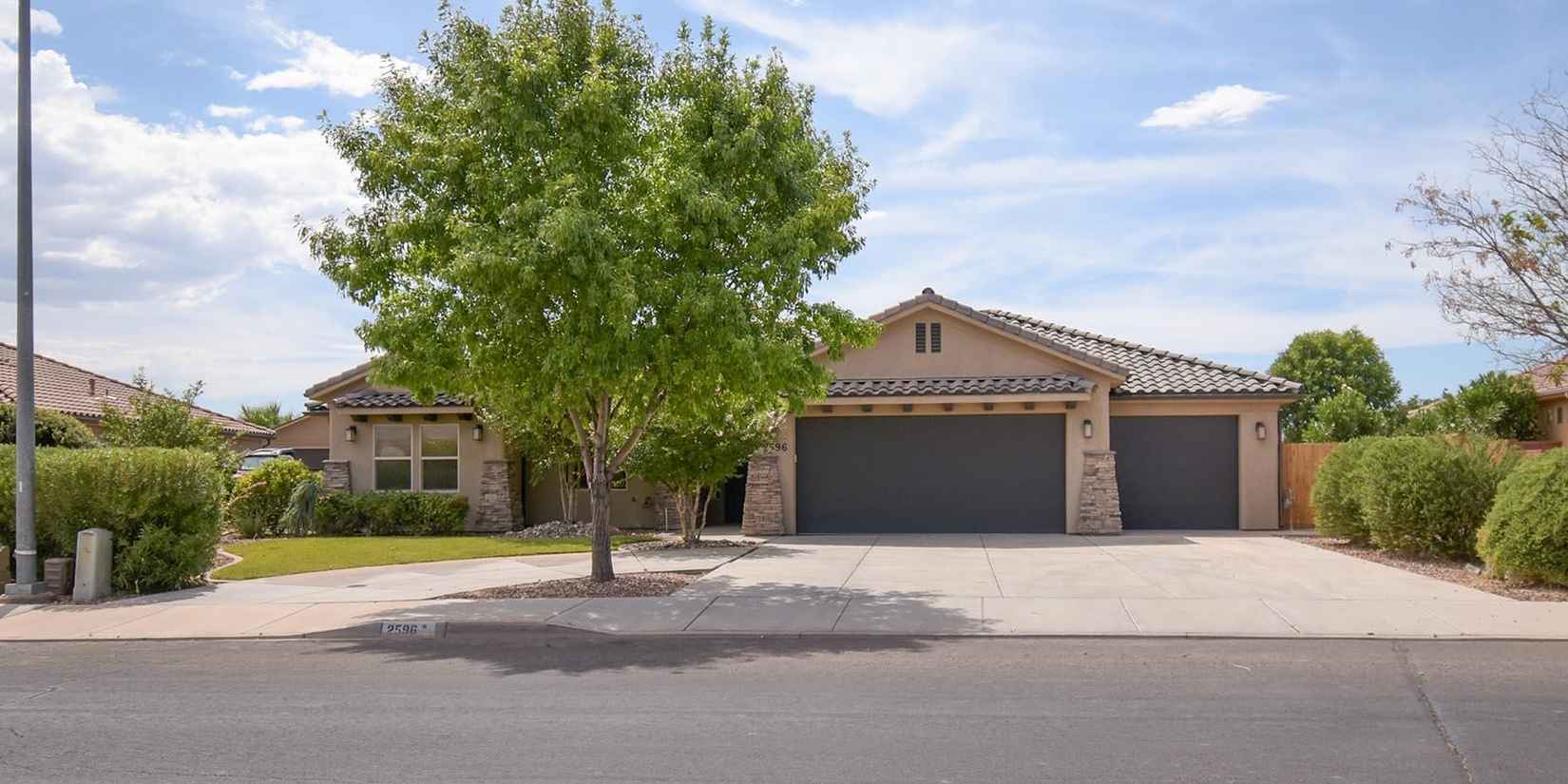 2596 S Little Vly RD  