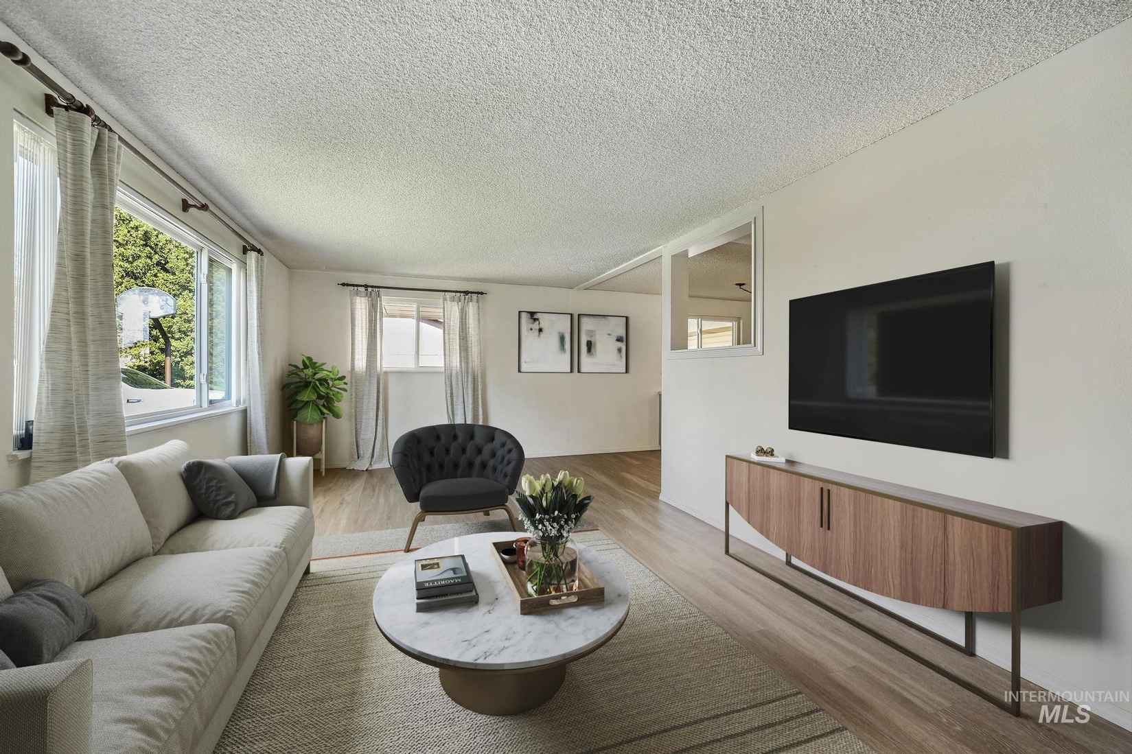 425 5th Ave W  
