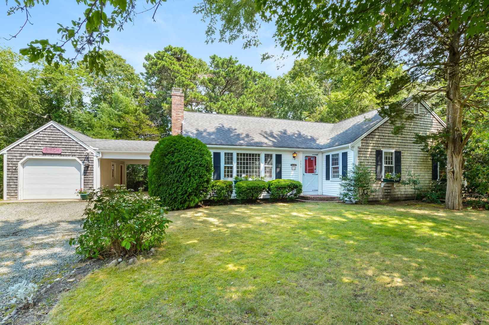 151 Roseland Ter  