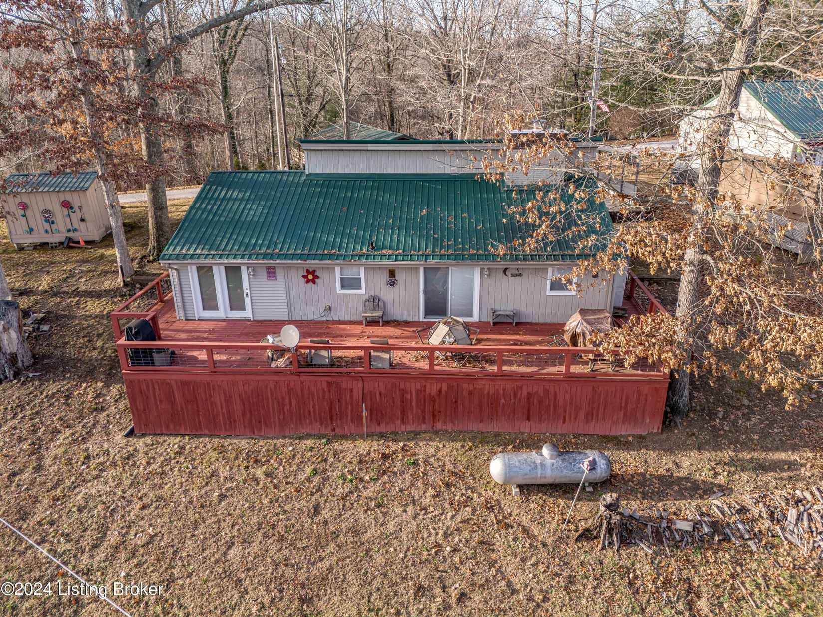 421 Lake Haven Loop  