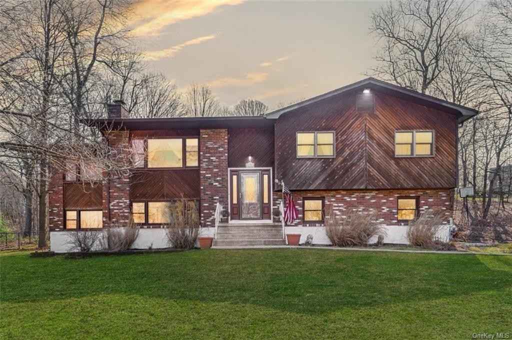 67 Carol Dr  