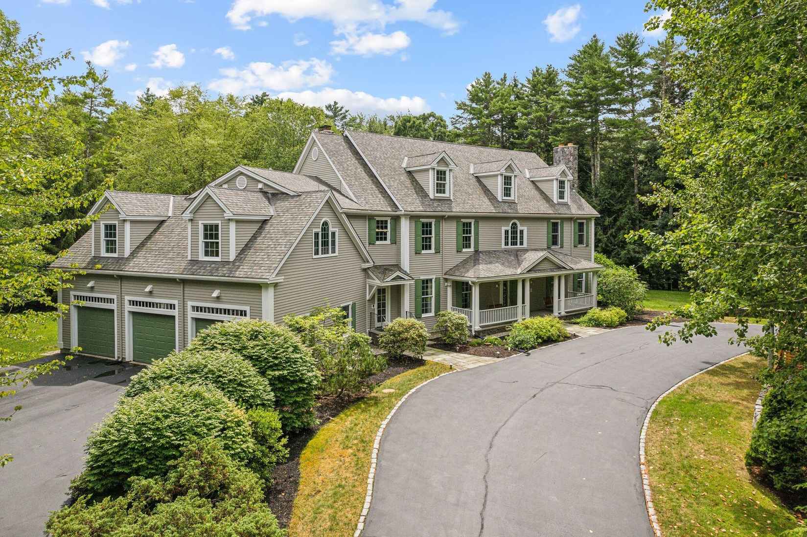 13 Streamwood Ln  