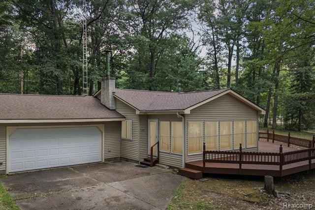 1221 W Higgins Lk Dr  