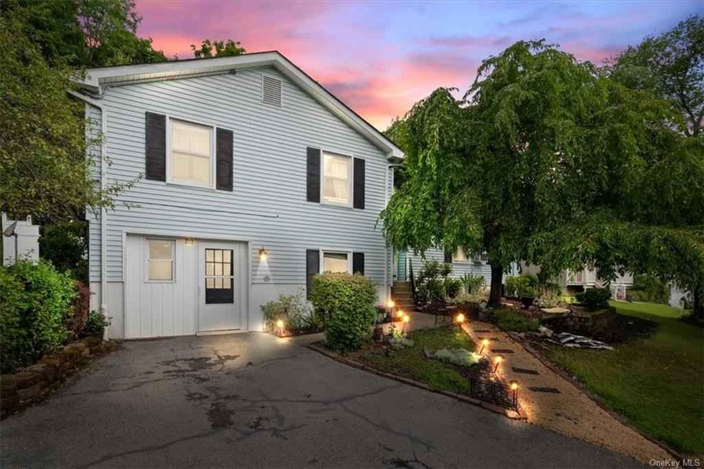 10 Walnut Ln  