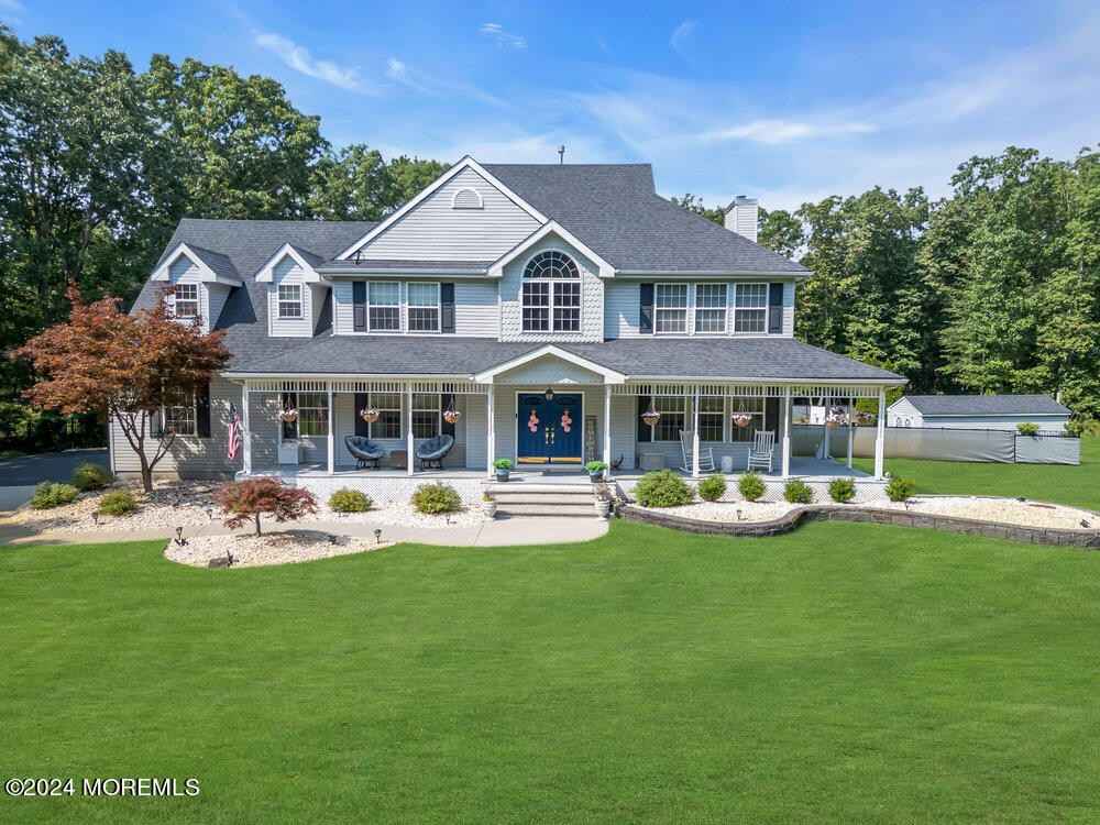 16 Amanda Ln  