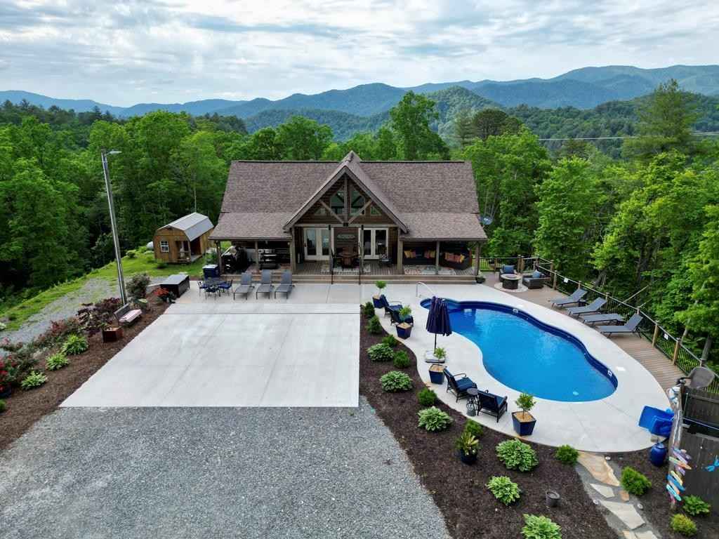 415 West Fort Hl Rdg  