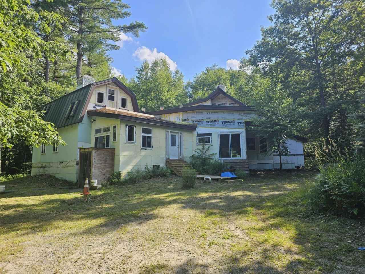 319 W Lk Rd  