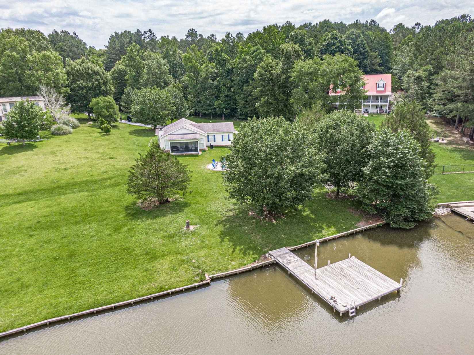 225 E River Bnd Dr  