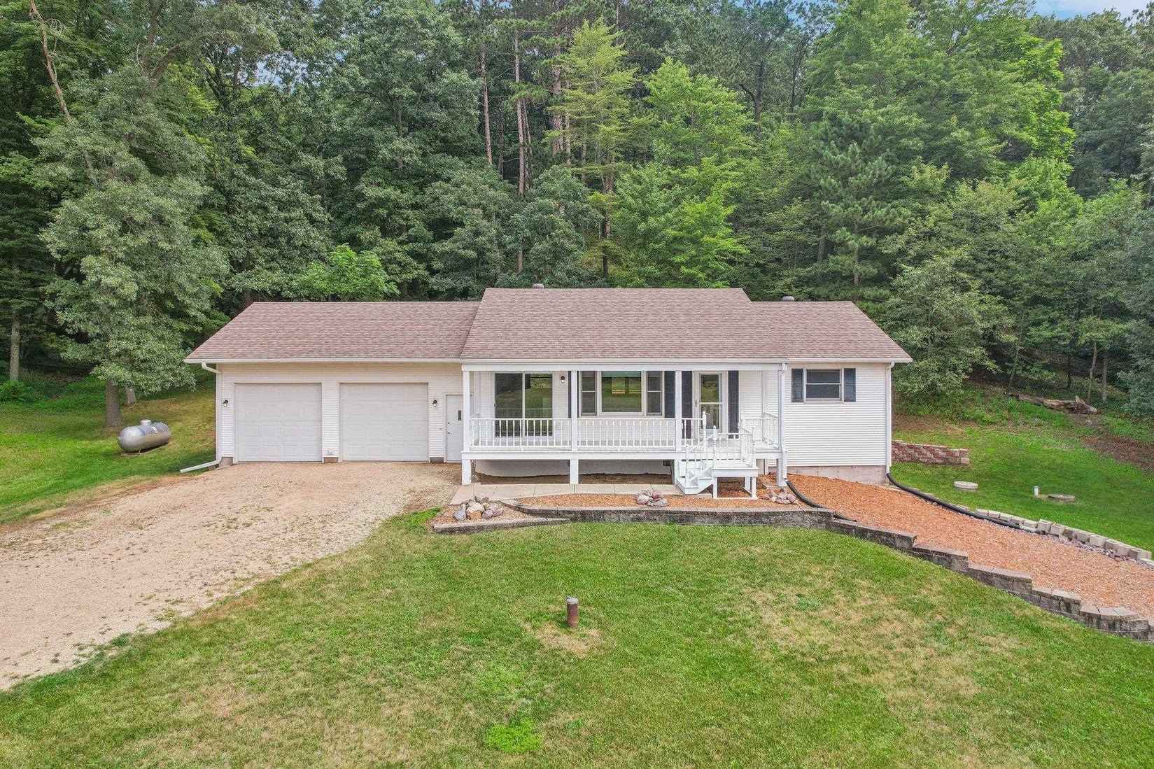 W10336 Bell Rd  