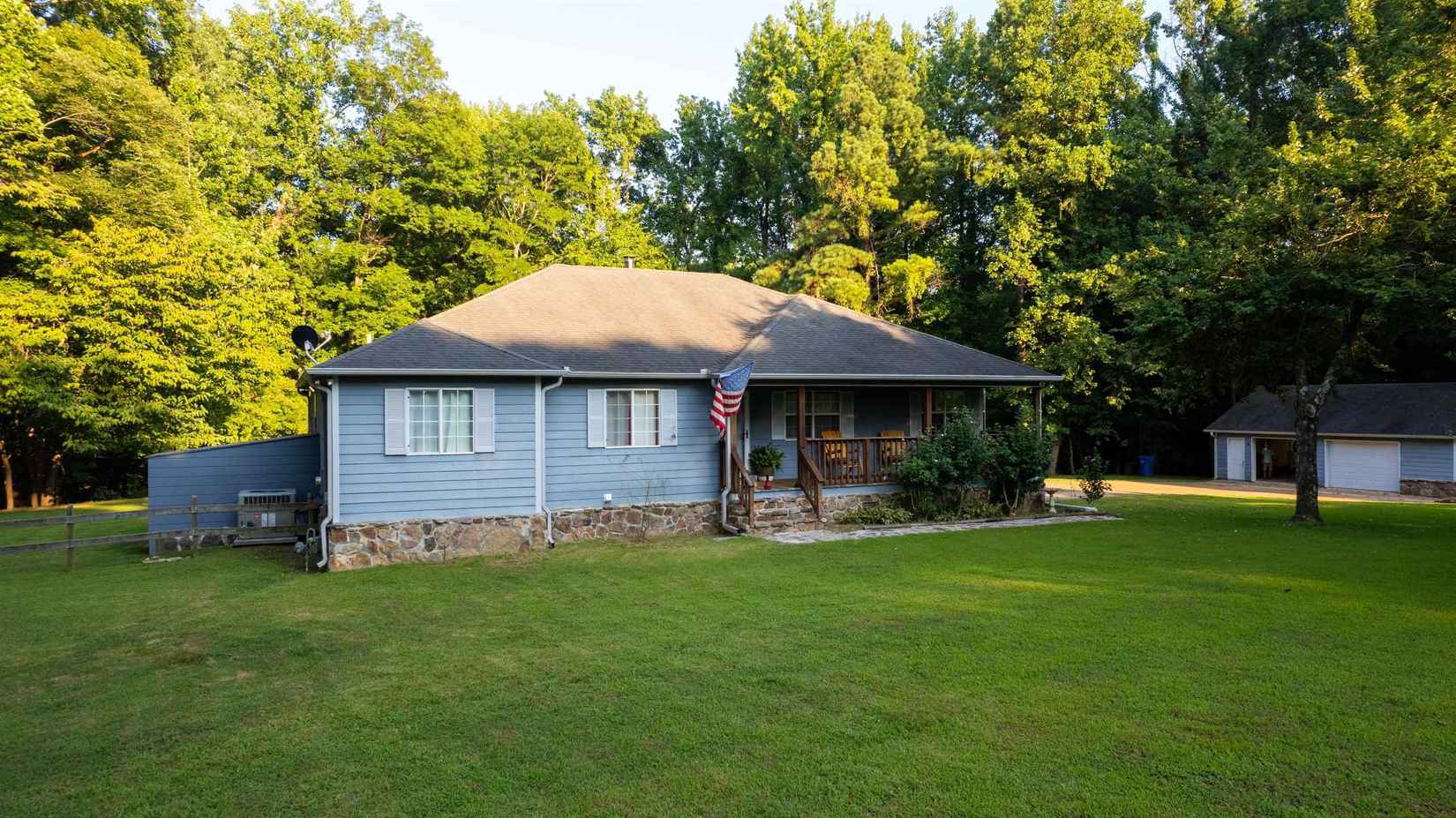 1004 PLANTATION  