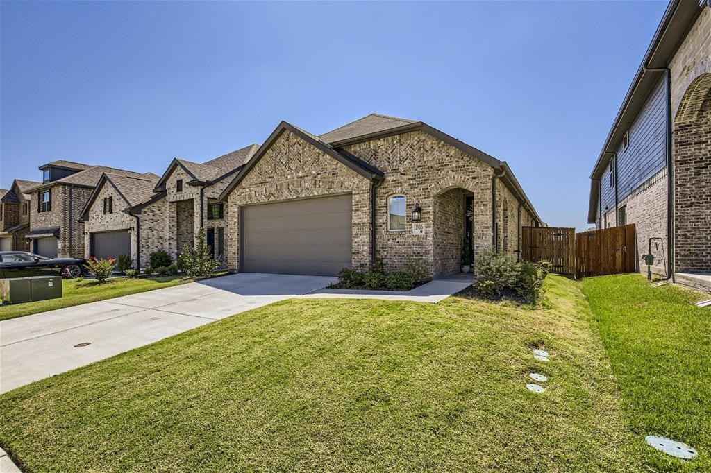 3906 Chesapeake Ln  