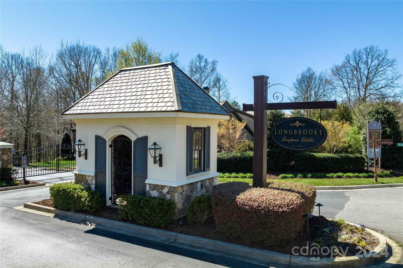 7415 Barrington Rdg Dr  