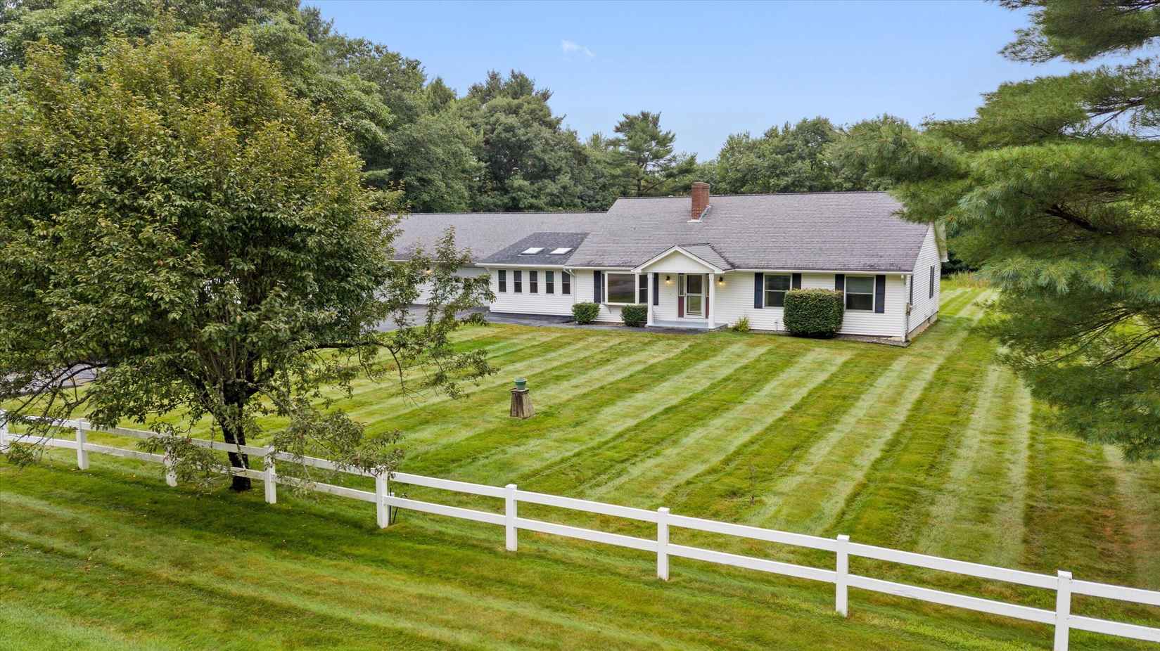 148 Ctr Dr  