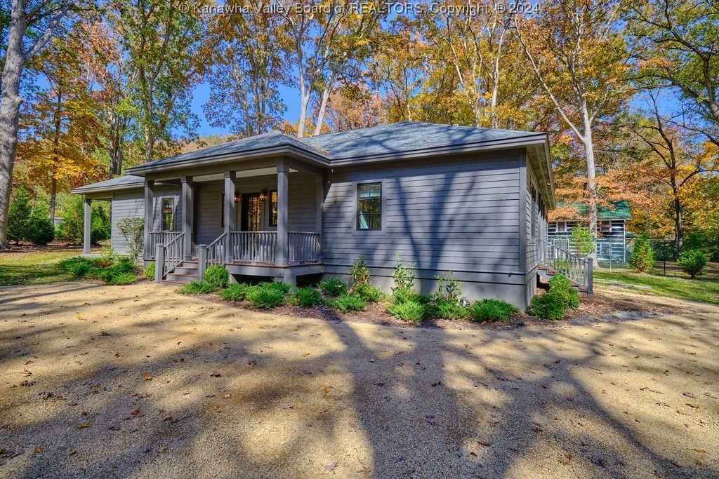 2025 Village Run Rd  
