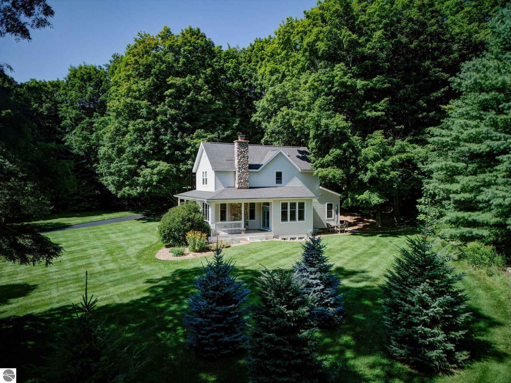 9601 E Stonehouse Rd  