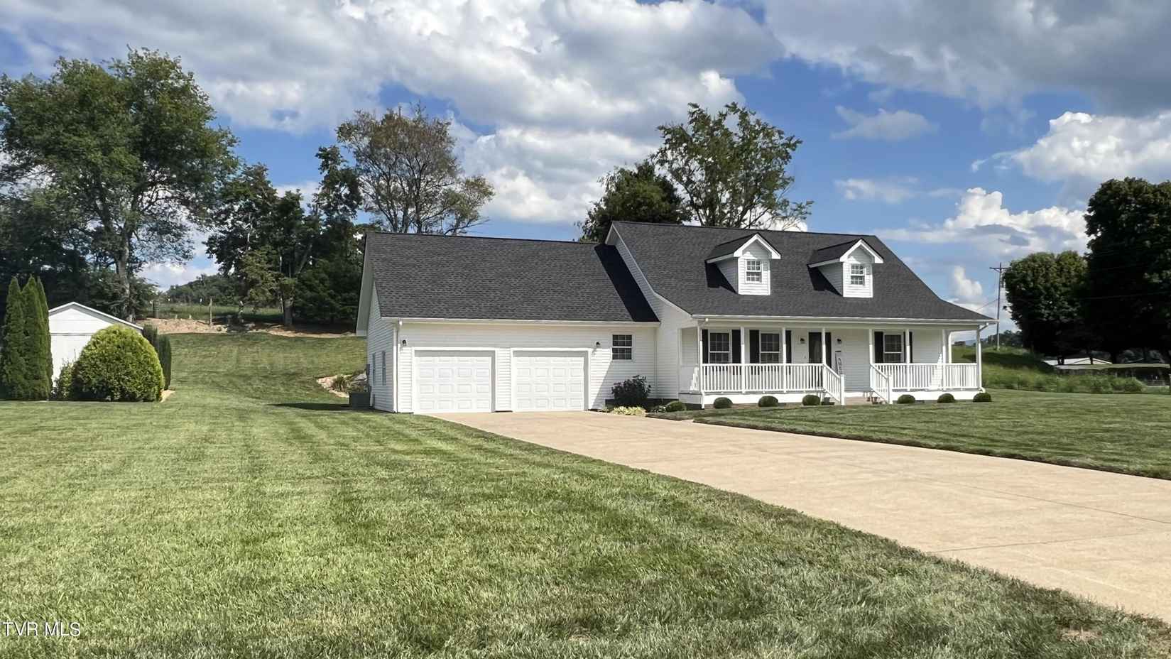 463 Pine Rdg Dr  