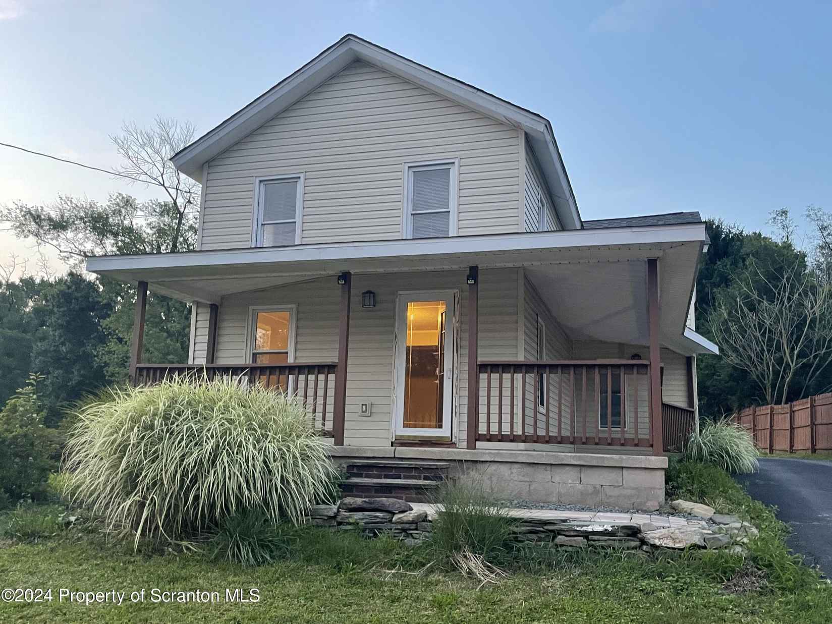 3026 Main St  