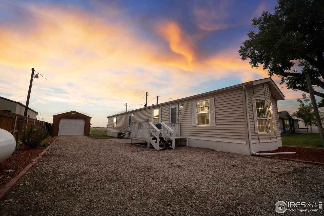 22852 Washington Ave  