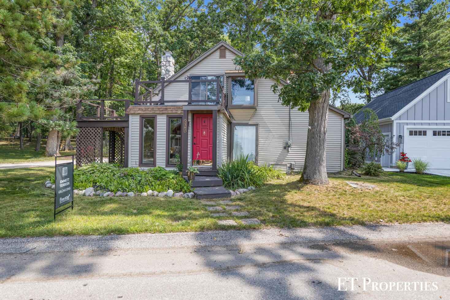 7367 Wilkinson Dr NE  