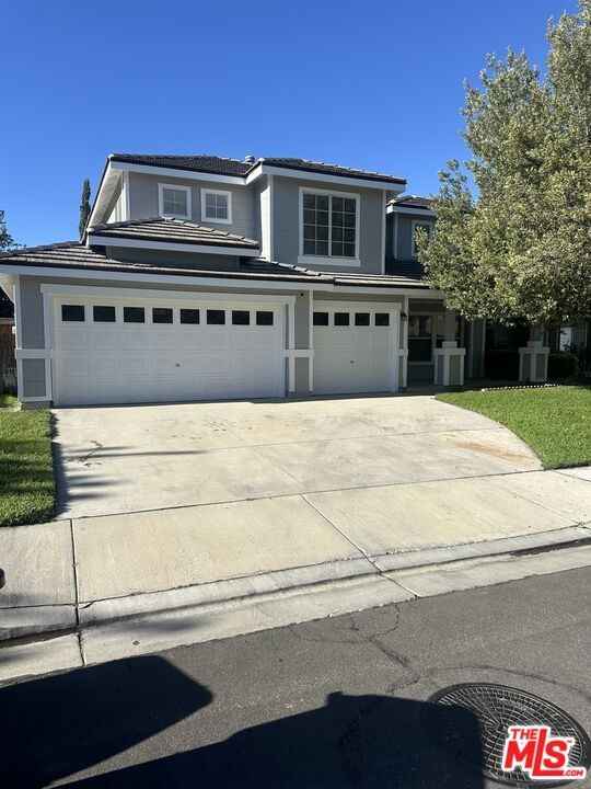 3046 Holline Ct  