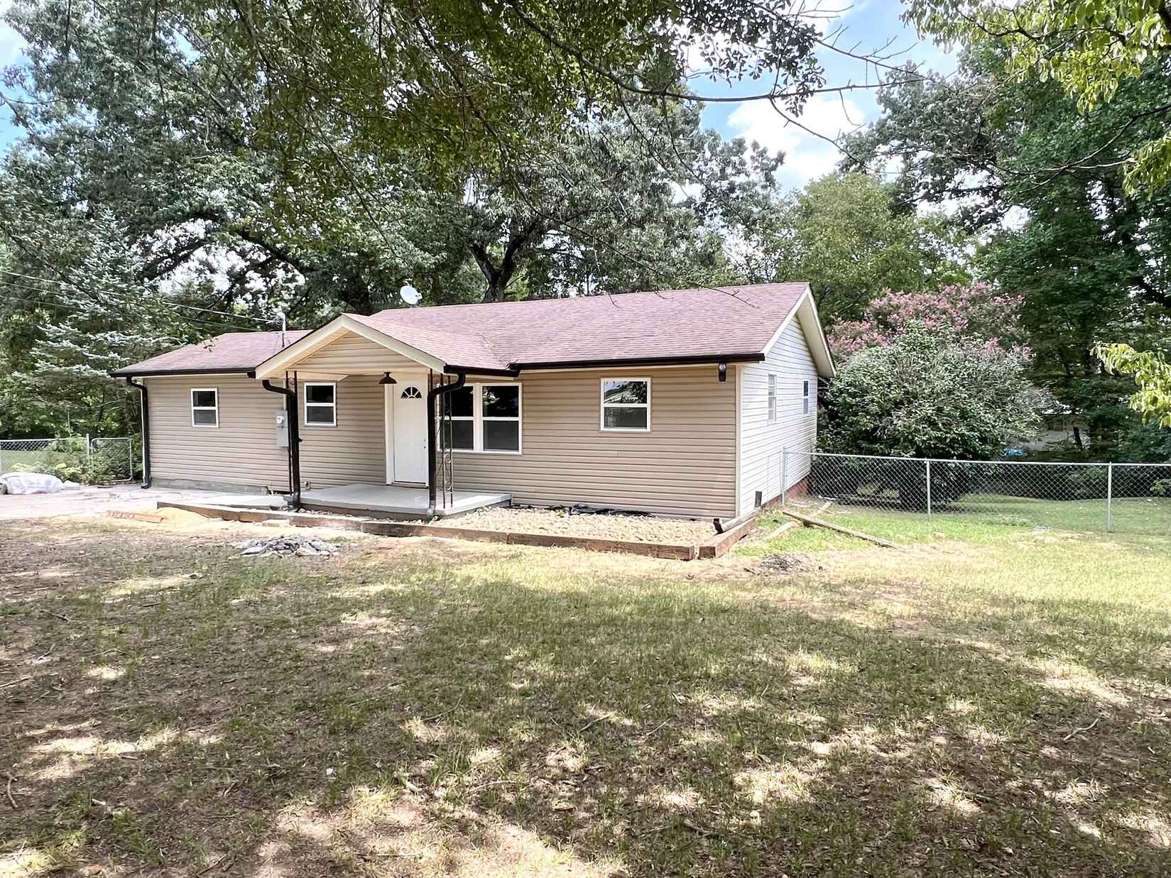 943 Morgan Dr  