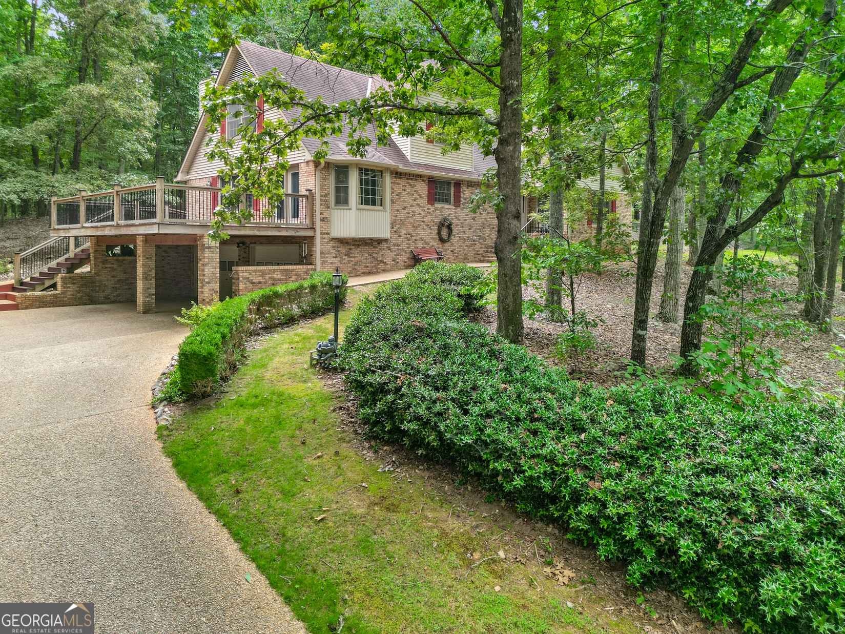 621 Pinecrest  