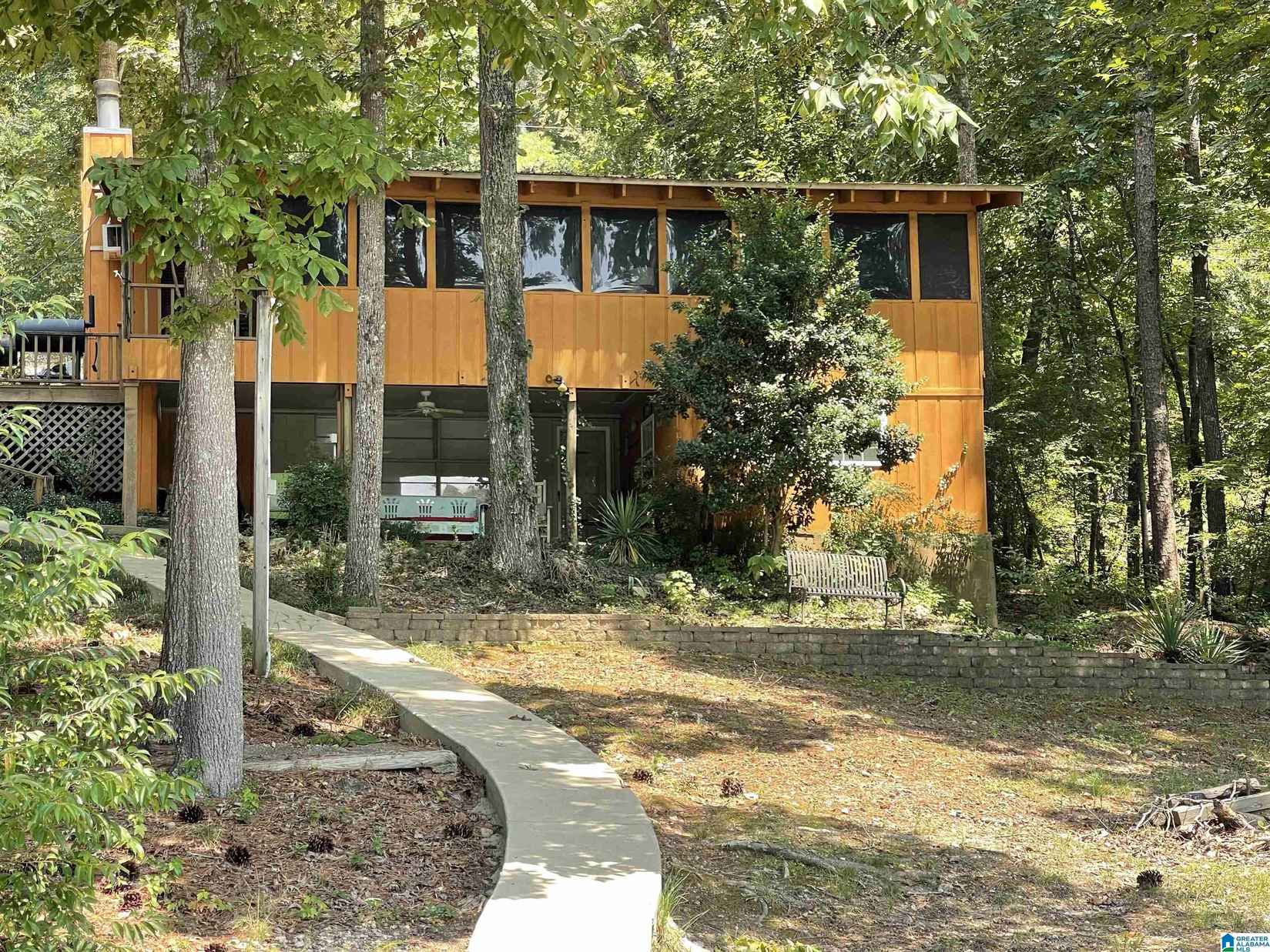 805 N LAKESHORE Dr  