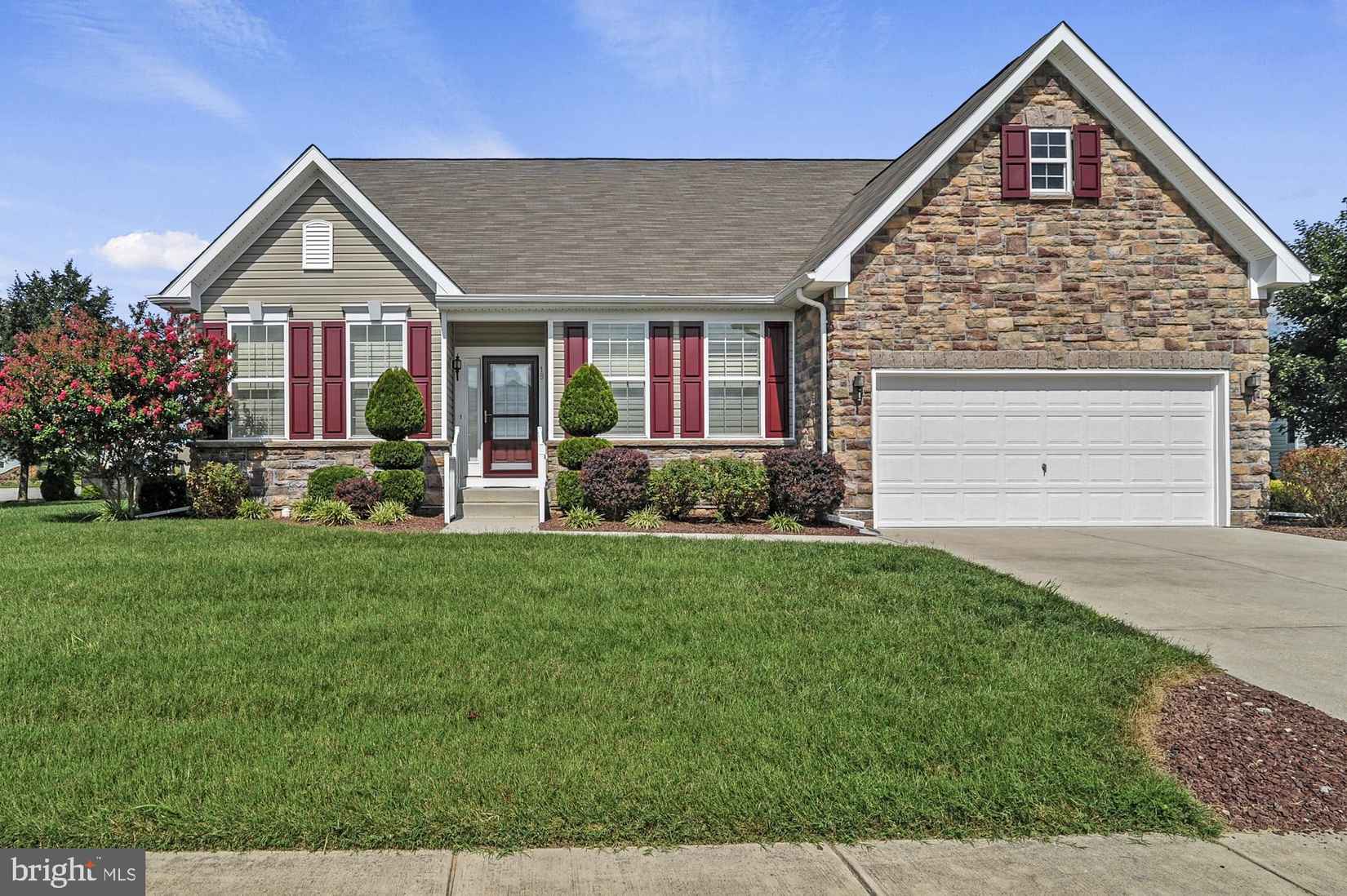 19 Redkist Ln  