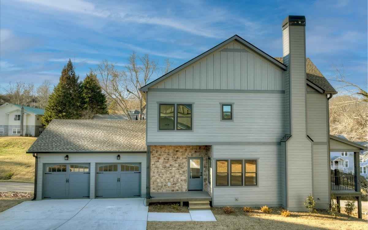 35 Harrison Ln  