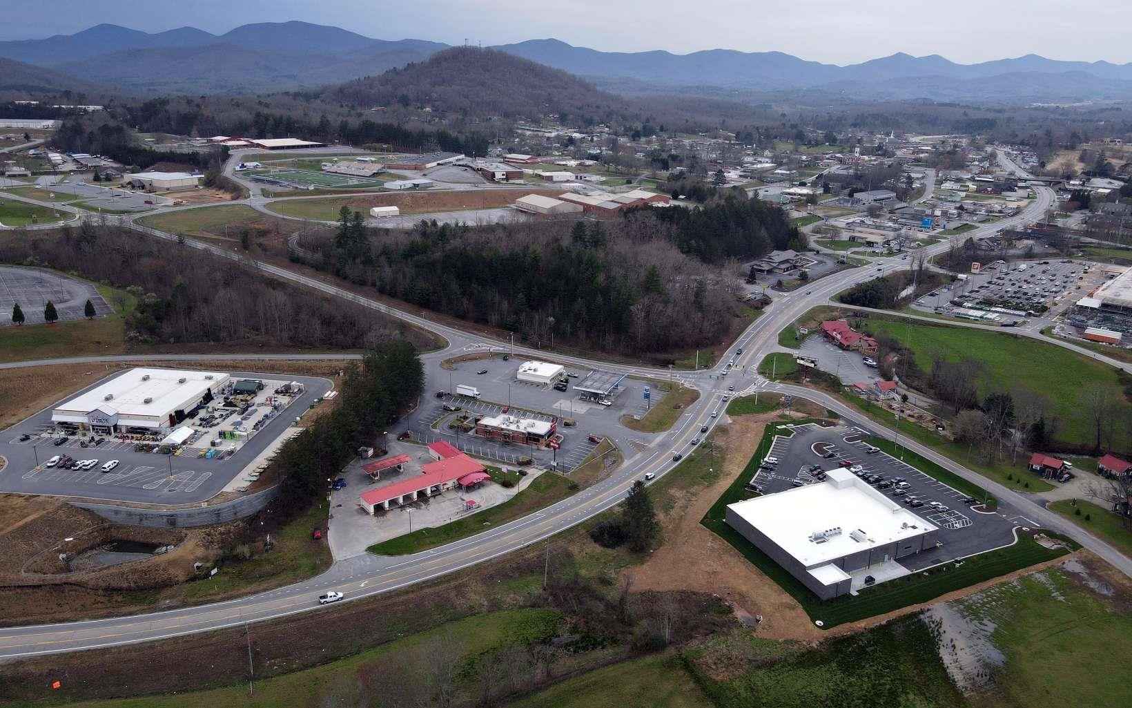 692 Hwy 515  
